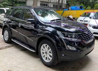 Mahindra XUV500 Mahindra XUV500 W7