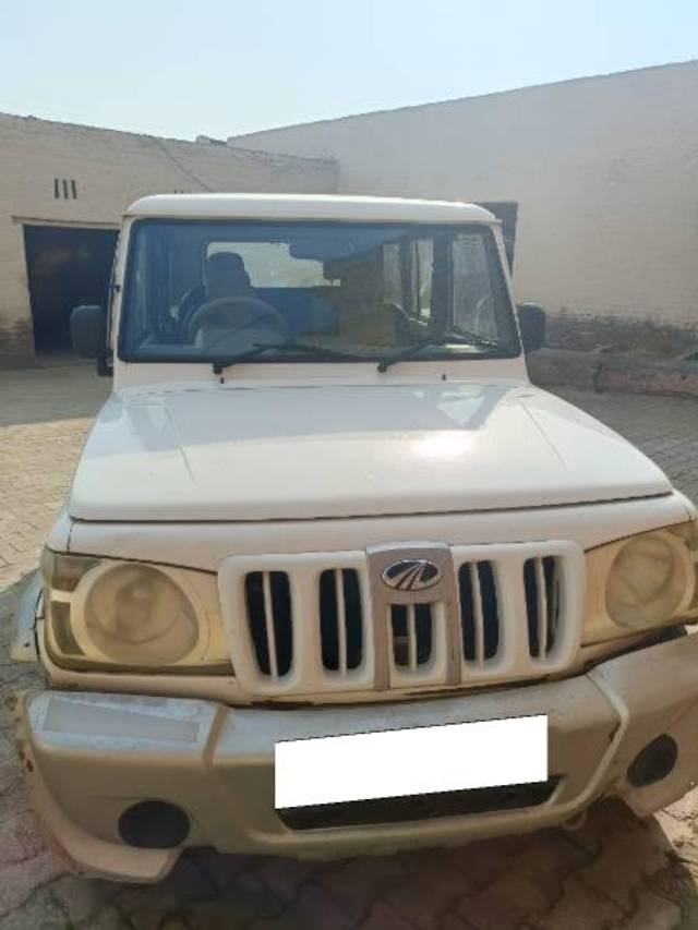 https://images10.gaadi.com/usedcar_image/4151756/original/processed_0bc123bc-00c0-45a3-a2b4-07125c2a7fb4.jpg?imwidth=6401