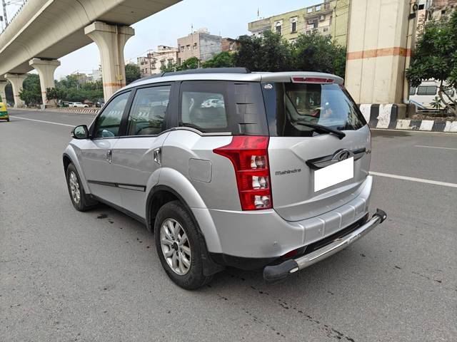 https://images10.gaadi.com/usedcar_image/4151771/original/processed_8f9d25e06dd1f427ef034d16bb30fbc7.jpg?imwidth=6402