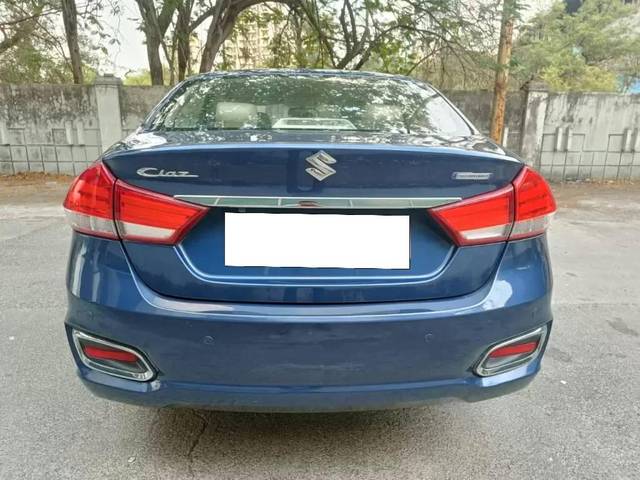 https://images10.gaadi.com/usedcar_image/4151841/original/processed_2f422153058946793fe905b2872f6b55.jpg?imwidth=6402