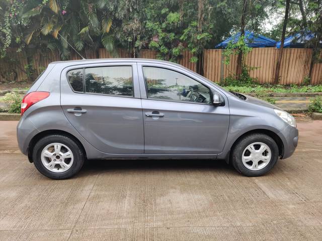 https://images10.gaadi.com/usedcar_image/4151873/original/7c3a747670e567b810727d860bf1c06f.jpg?imwidth=6401