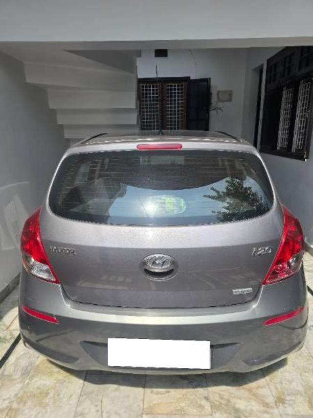 https://images10.gaadi.com/usedcar_image/4151890/original/processed_3b6db0c6-fa07-4d7c-a51b-cc8ad2b1c2bf.jpg?imwidth=6402