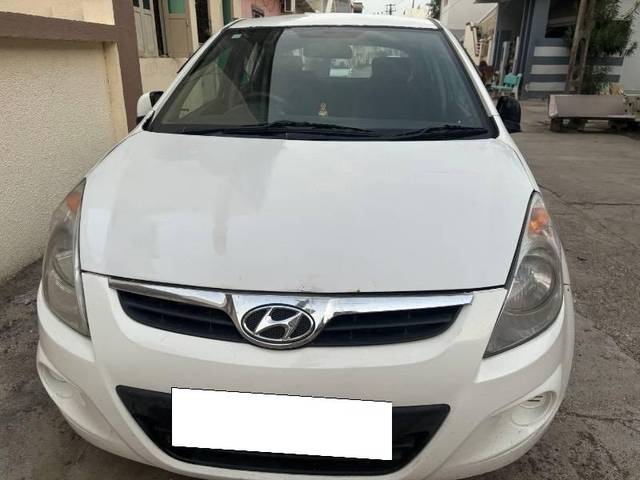 https://images10.gaadi.com/usedcar_image/4151956/original/processed_fbb37d5a-4699-4988-98e2-f61cf03cf8f1.jpg?imwidth=6400