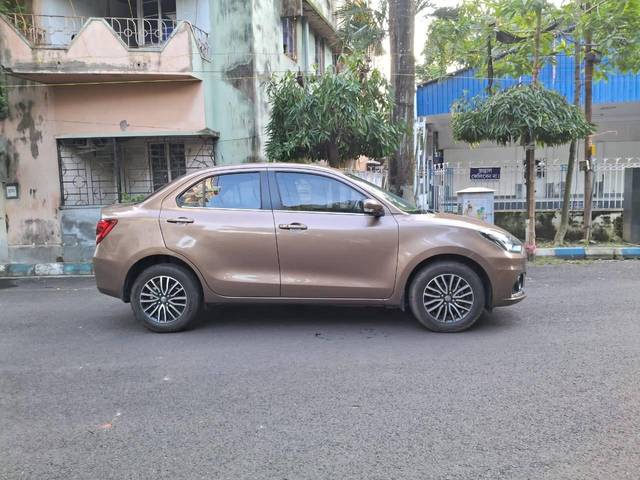 https://images10.gaadi.com/usedcar_image/4152049/original/processed_822441891b828334be9112eabf580032.jpg?imwidth=6401