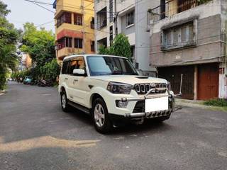 Mahindra Scorpio 2014-2022 Mahindra Scorpio S11