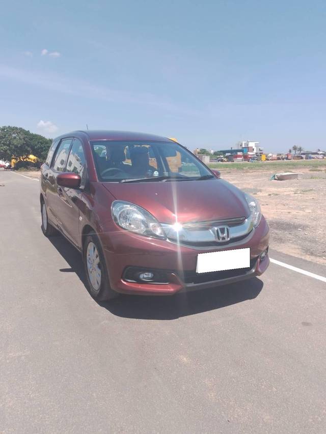 https://images10.gaadi.com/usedcar_image/4152147/original/processed_0f755adbd24c8abf965efa4b1acd3f99.jpg?imwidth=6400