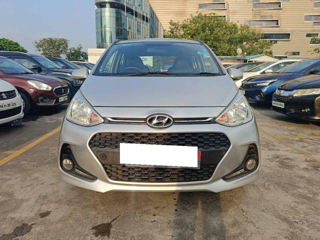 https://images10.gaadi.com/usedcar_image/4152268/original/processed_5a34e6f84f797d23625b894354f9798f.jpg?imwidth=6400