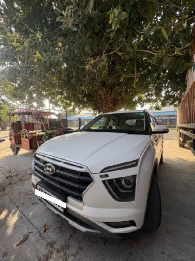 https://images10.gaadi.com/usedcar_image/4152395/original/processed_30037919-4e83-437c-b27e-22501e6109fb.jpg?imwidth=6402