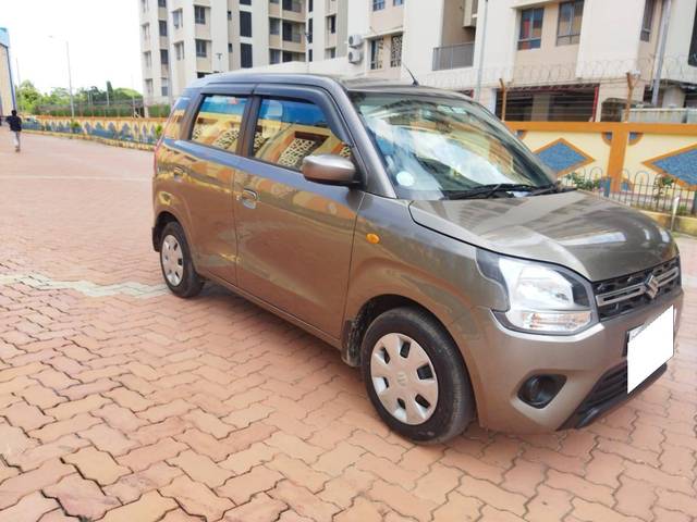 https://images10.gaadi.com/usedcar_image/4152397/original/processed_35a95aa76e6a9d9efe5ac713aabef9df.jpg?imwidth=6400