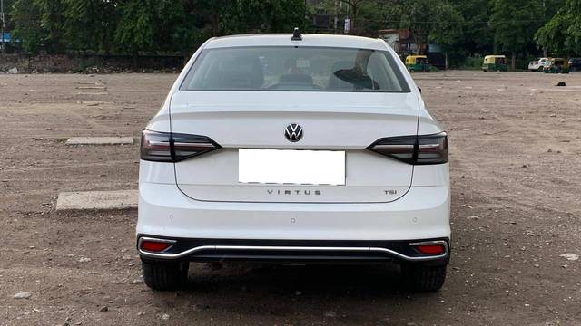 https://images10.gaadi.com/usedcar_image/4152461/original/processed_d1777e925d02c10ab27e5341e5b096d5.jpg?imwidth=6402