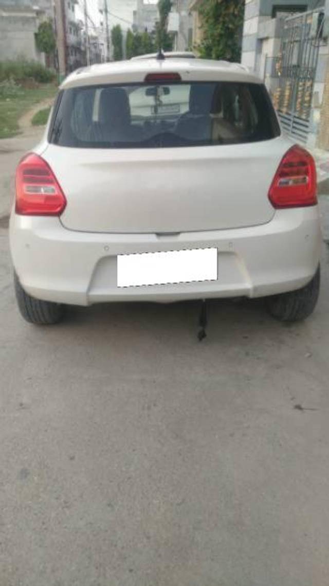 https://images10.gaadi.com/usedcar_image/4152586/original/processed_e776d0ab-e137-4d7a-87f3-c3f9331e3e9d.jpg?imwidth=6402