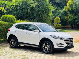 Hyundai Tucson 2016-2020 Hyundai Tucson 2.0 Dual VTVT 2WD AT GL