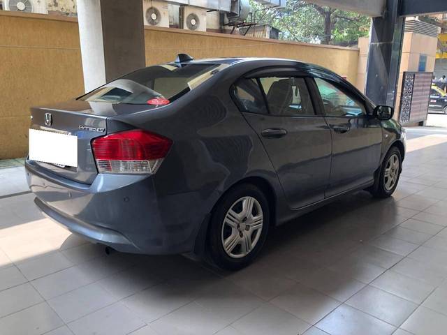 https://images10.gaadi.com/usedcar_image/4152673/original/processed_7270470c404e4541a05c820bf295377e.jpg?imwidth=6401