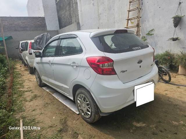 https://images10.gaadi.com/usedcar_image/4153071/original/processed_a8c01eed-5eb7-4882-8beb-f5d6ca47d7ad.jpg?imwidth=6402