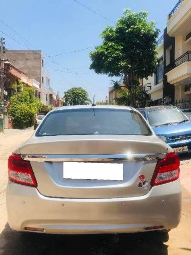 https://images10.gaadi.com/usedcar_image/4153391/original/processed_289845d4-61b8-4a11-8bc9-255fbef41e89.jpg?imwidth=6401