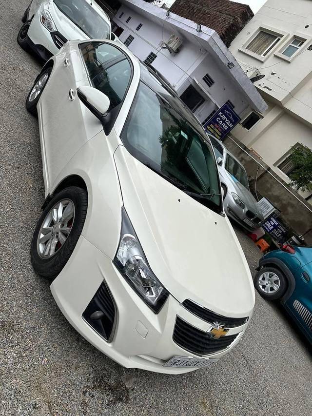 https://images10.gaadi.com/usedcar_image/4153444/original/processed_7fb48191f2b2aa69ac0866f461ff7064.jpeg?imwidth=6401