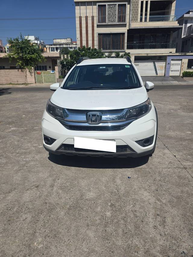 https://images10.gaadi.com/usedcar_image/4153573/original/processed_4689c3c3297e410abeeb1a0c46268579.jpg?imwidth=6400