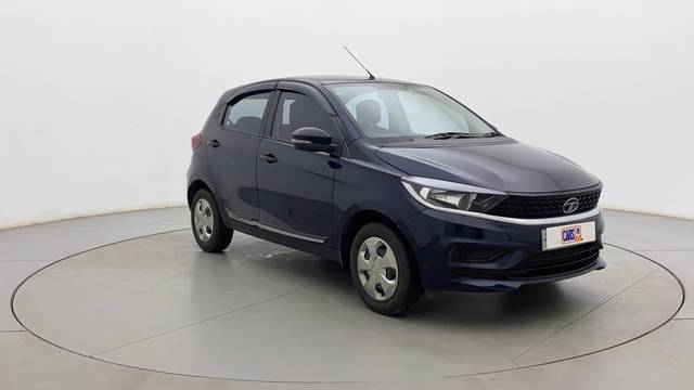 https://images10.gaadi.com/usedcar_image/4153675/original/1ffa67bdc6ee2b56c22f37421fc8d9f8.jpg?imwidth=6400