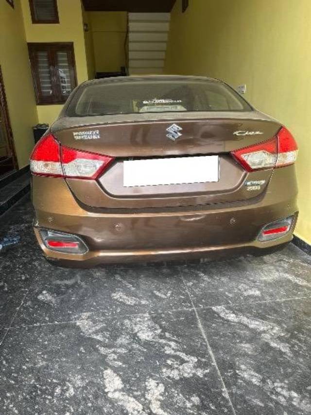 https://images10.gaadi.com/usedcar_image/4153733/original/processed_e27ca614-d65a-4bb3-836d-d483a50e1a90.jpg?imwidth=6400