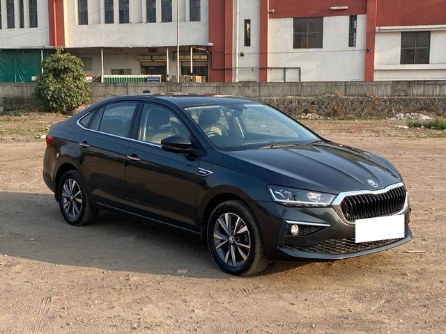 https://images10.gaadi.com/usedcar_image/4153740/original/processed_04163a49d22dab598d0fa17892ee2fb8.jpg?imwidth=6400