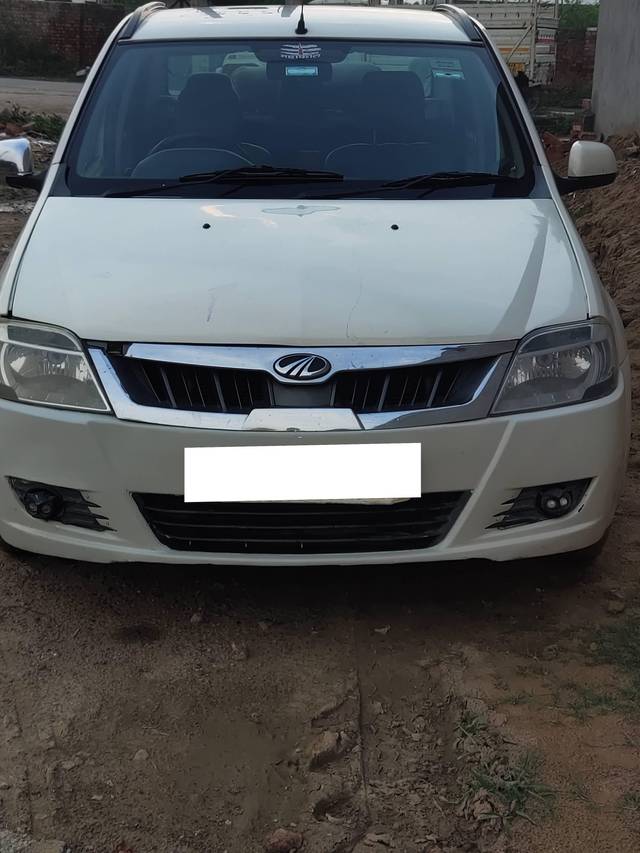 https://images10.gaadi.com/usedcar_image/4153762/original/processed_6fbcb42c-6ae7-410b-ac05-c45d95e60a8a.jpg?imwidth=6400