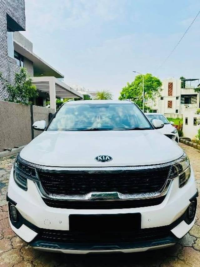 https://images10.gaadi.com/usedcar_image/4154209/original/processed_06d4bc97-6fd4-4ce7-9184-6403f6967597.jpg?imwidth=6402