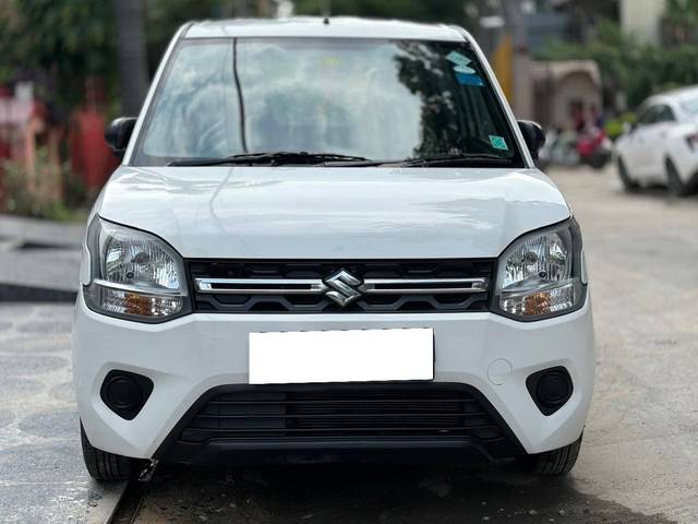 https://images10.gaadi.com/usedcar_image/4154218/original/processed_4a8a3f78f60500befe1342c20b4643fd.jpg?imwidth=6402