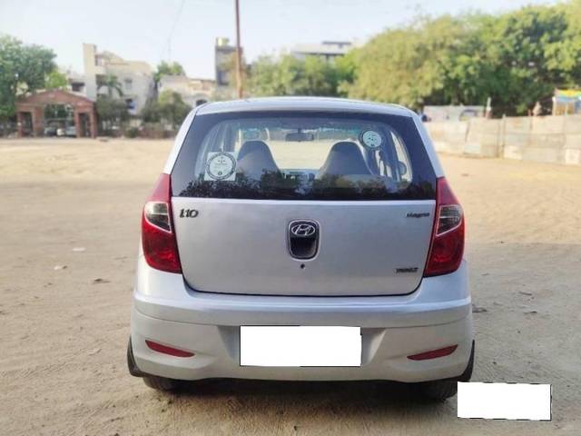 https://images10.gaadi.com/usedcar_image/4154256/original/processed_045fec8cdeb73a47b6278e80db3c5ef0.jpeg?imwidth=6402