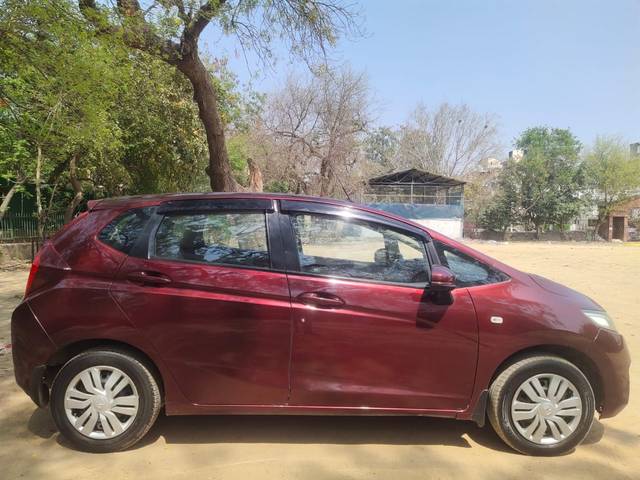 https://images10.gaadi.com/usedcar_image/4154267/original/c22755475324a3833c409f590ce48dfc.jpeg?imwidth=6401