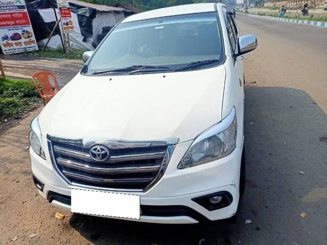 https://images10.gaadi.com/usedcar_image/4154294/original/processed_b1c8d8d6-4830-45e1-bed7-94d46980da23.jpg?imwidth=6402