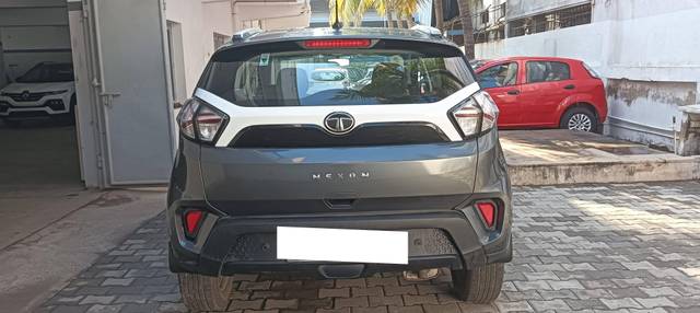 https://images10.gaadi.com/usedcar_image/4154300/original/processed_2f8672aac1a9d6d9ceb4cf9e8c4caf29.jpeg?imwidth=6402