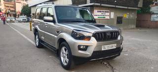 Mahindra Scorpio 2014-2022 Mahindra Scorpio S10 AT 2WD