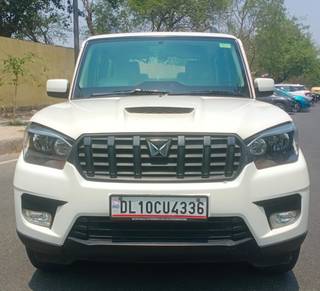 Mahindra Scorpio Mahindra Scorpio S BSVI