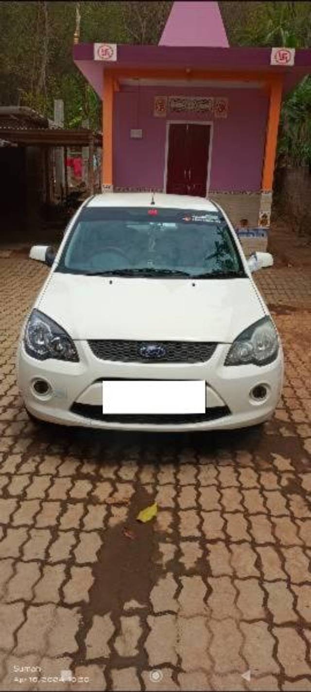 https://images10.gaadi.com/usedcar_image/4154449/original/processed_2e236bb0-e95c-444c-885b-2a18b8babf7a.jpg?imwidth=6400