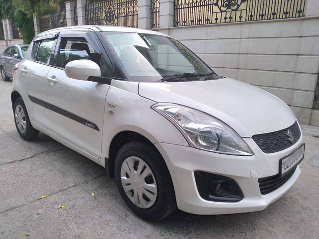 https://images10.gaadi.com/usedcar_image/4154461/original/processed_27edab79715d12c08df3ef4d26293656.jpeg?imwidth=6400