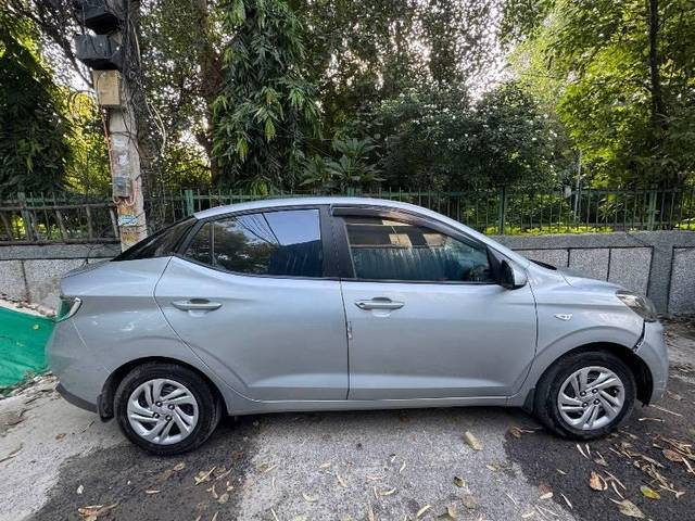 https://images10.gaadi.com/usedcar_image/4154485/original/processed_d3ee38f0-ebd3-4e3a-9972-805c2ef73086.jpg?imwidth=6401