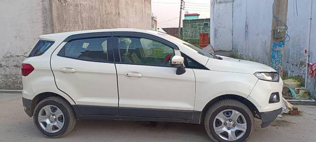 https://images10.gaadi.com/usedcar_image/4154507/original/processed_00bb483c-bdc5-49c1-bedf-9bafbc84a5ef.jpg?imwidth=6401