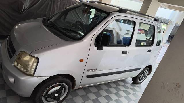 https://images10.gaadi.com/usedcar_image/4154751/original/processed_46b4a8f4-df78-4256-b2ee-1d4cd3916c27.jpg?imwidth=6402