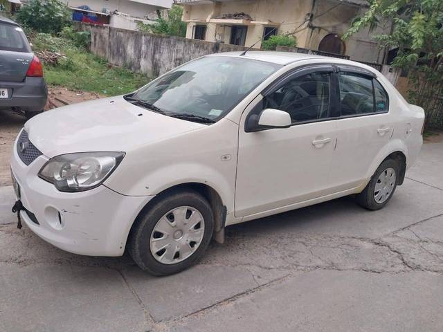 https://images10.gaadi.com/usedcar_image/4154779/original/processed_a6848b7fa29004d4bbcc915daf31ff55.jpg?imwidth=6400