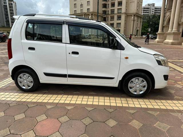 https://images10.gaadi.com/usedcar_image/4155088/original/processed_558bfe351b5fe6deb54df659eb8065f6.jpg?imwidth=6401