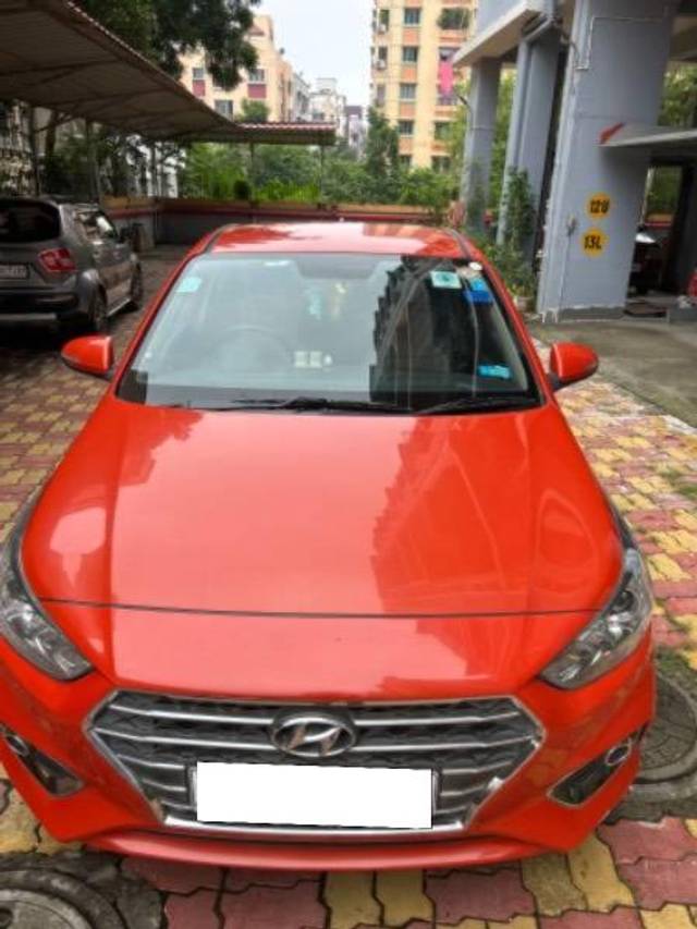 https://images10.gaadi.com/usedcar_image/4155121/original/processed_2f0f037e-4a8a-428c-bc87-5a0fe85df620.jpg?imwidth=6400