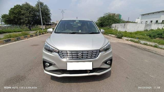 https://images10.gaadi.com/usedcar_image/4155326/original/processed_53f78822826785efd38c6f235132e8b4.jpg?imwidth=6402