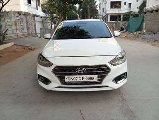 Hyundai Verna 2017-2020 Hyundai Verna CRDi 1.6 AT SX Plus