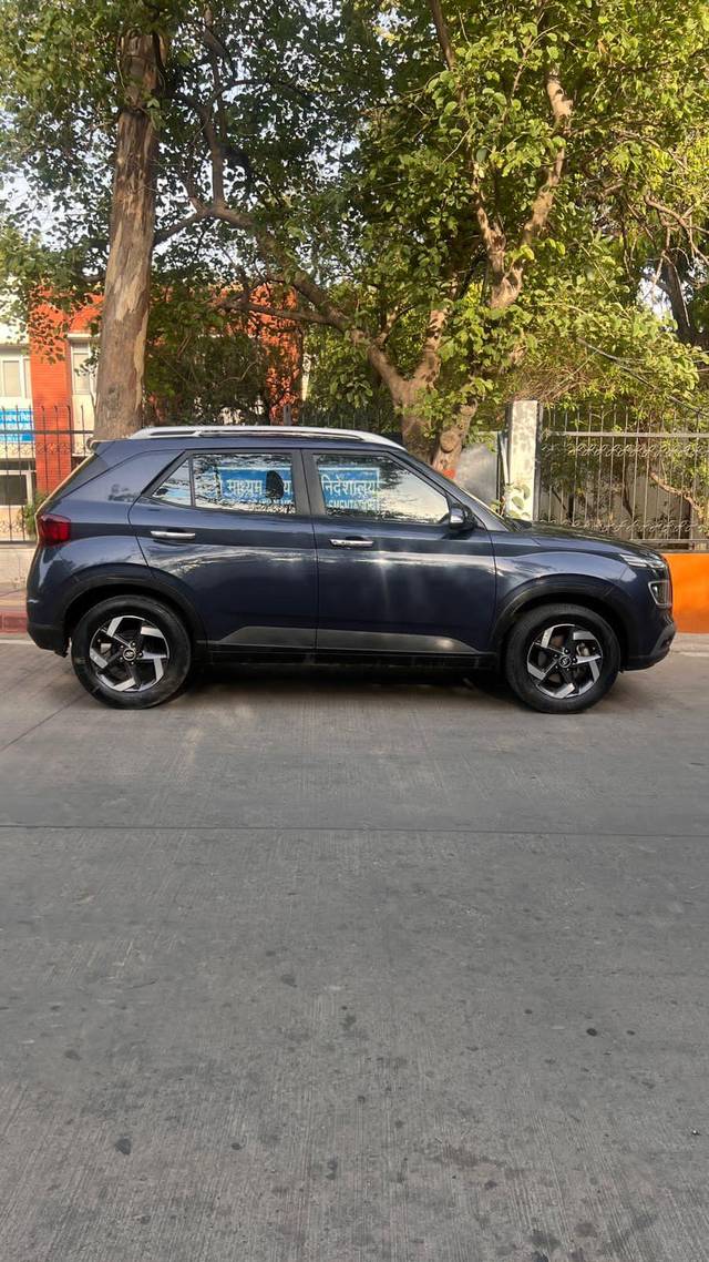 https://images10.gaadi.com/usedcar_image/4155398/original/processed_129d9409cc39d4c8e0e2dd54b9507dc0.jpg?imwidth=6401