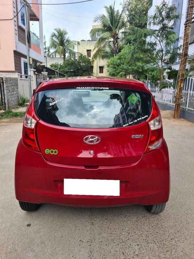 https://images10.gaadi.com/usedcar_image/4155617/original/processed_89059d968771e7ae585ffa7eef60f832.jpg?imwidth=6402