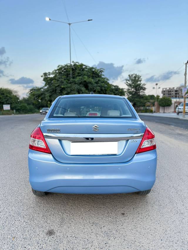 https://images10.gaadi.com/usedcar_image/4155623/original/processed_71f41cc2c57c3f9eab2e9eb40459d6db.jpg?imwidth=6402