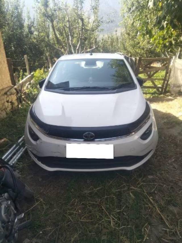 https://images10.gaadi.com/usedcar_image/4155686/original/processed_d5d33266-8fcf-47d6-9af1-345872930239.jpg?imwidth=6400