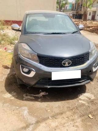 Tata Nexon 2017-2020 Tata Nexon 1.2 Revotron XM