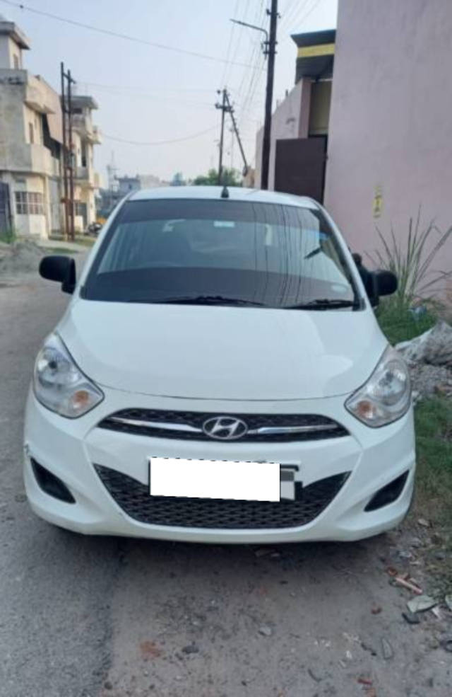 https://images10.gaadi.com/usedcar_image/4155804/original/processed_9b48d591-174b-45e4-a893-ccef71da5c81.png?imwidth=6402