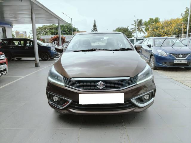 https://images10.gaadi.com/usedcar_image/4155845/original/processed_0ea80165617bd46cbdd0553e630bb6bf.jpg?imwidth=6400